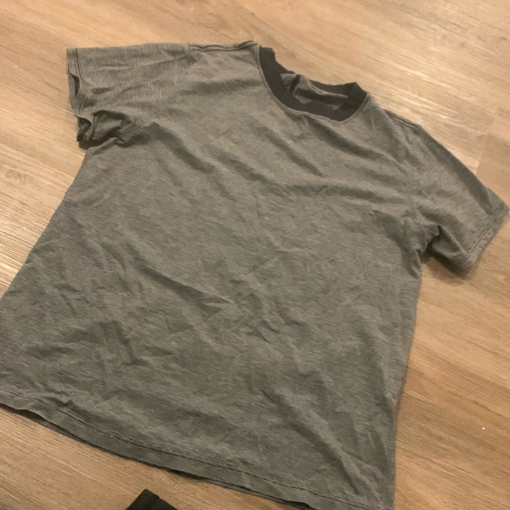 Lululemon T-shirt